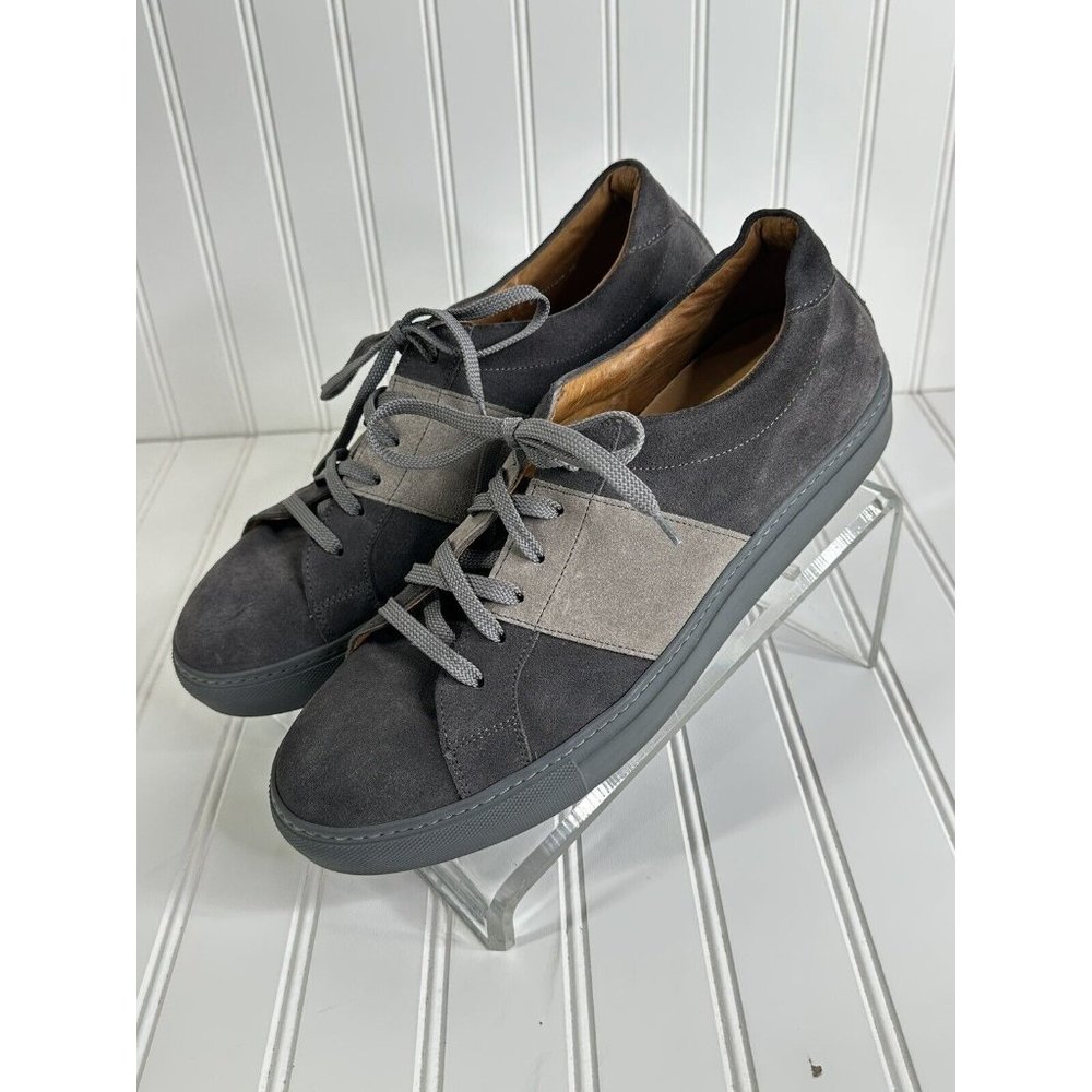 Saks  Fifth Avenue  Simon 18 Men’s Suede Sneakers Size 11M Mint Condition